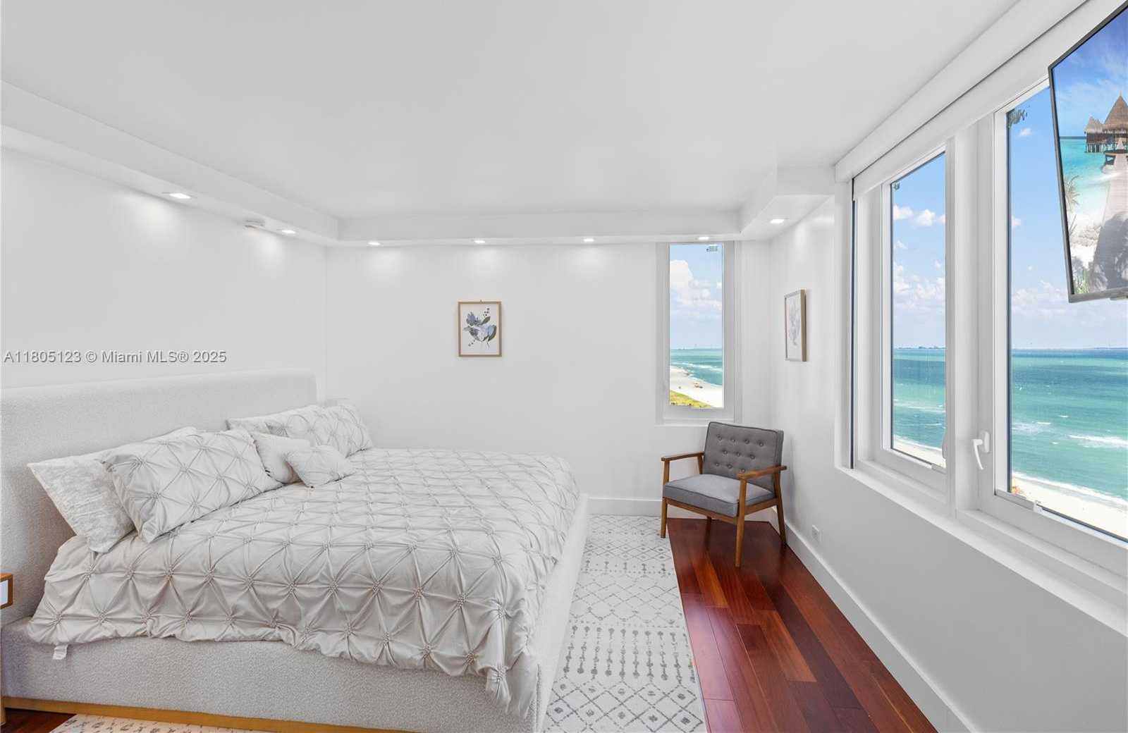 Small Image of 2301 COLLINS AVE #1410, Miami Beach Number 9