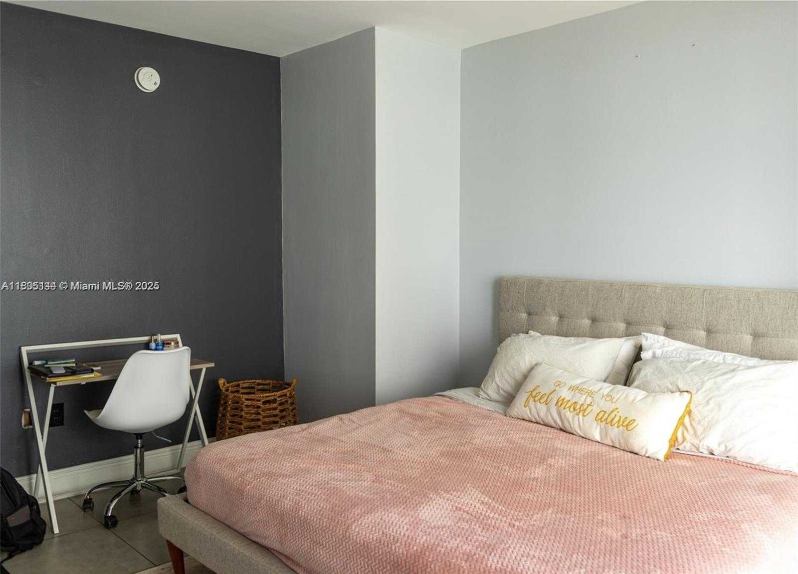 Small Image of 50 BISCAYNE BLVD #2301, Miami Number 12