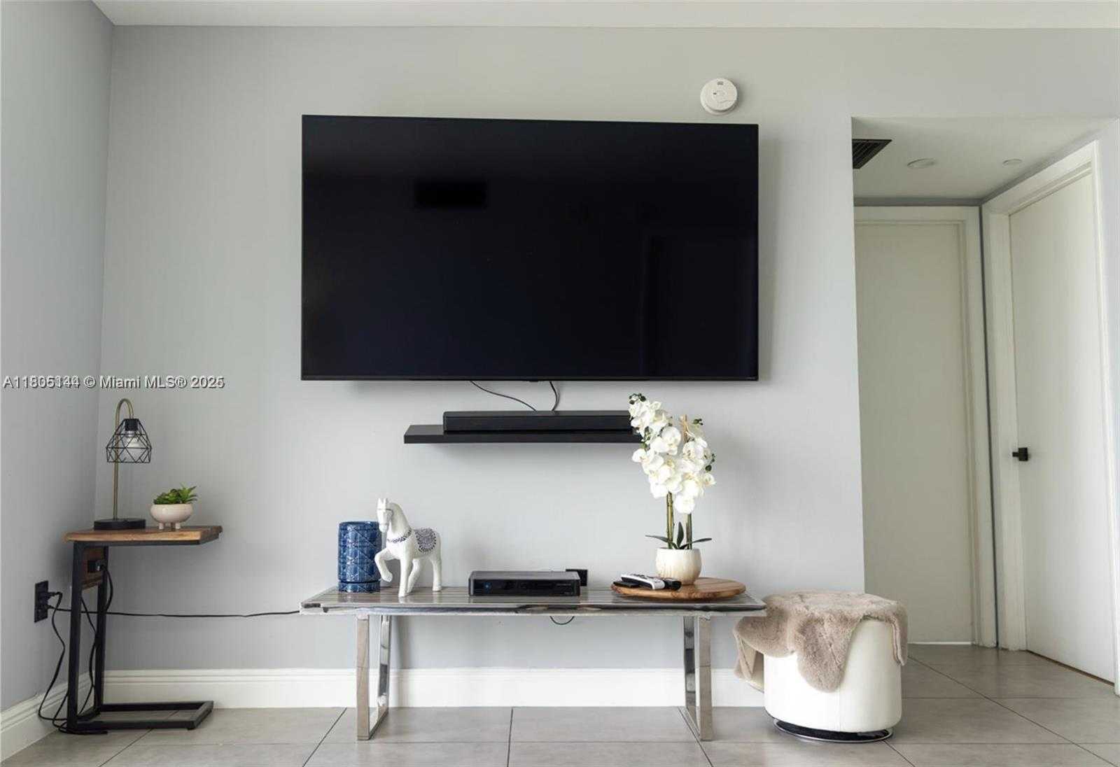 Small Image of 50 BISCAYNE BLVD #2301, Miami Number 14