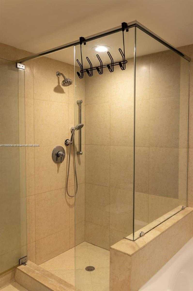 Small Image of 50 BISCAYNE BLVD #2301, Miami Number 17