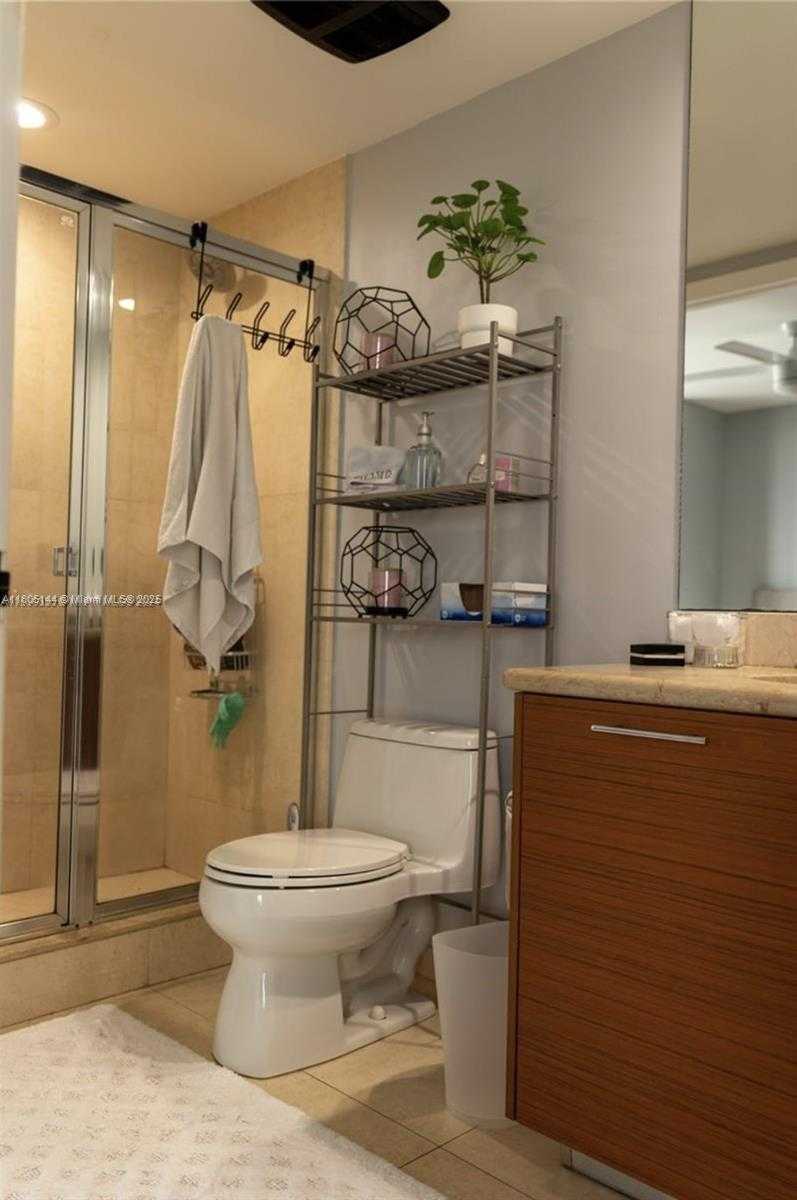 Small Image of 50 BISCAYNE BLVD #2301, Miami Number 21