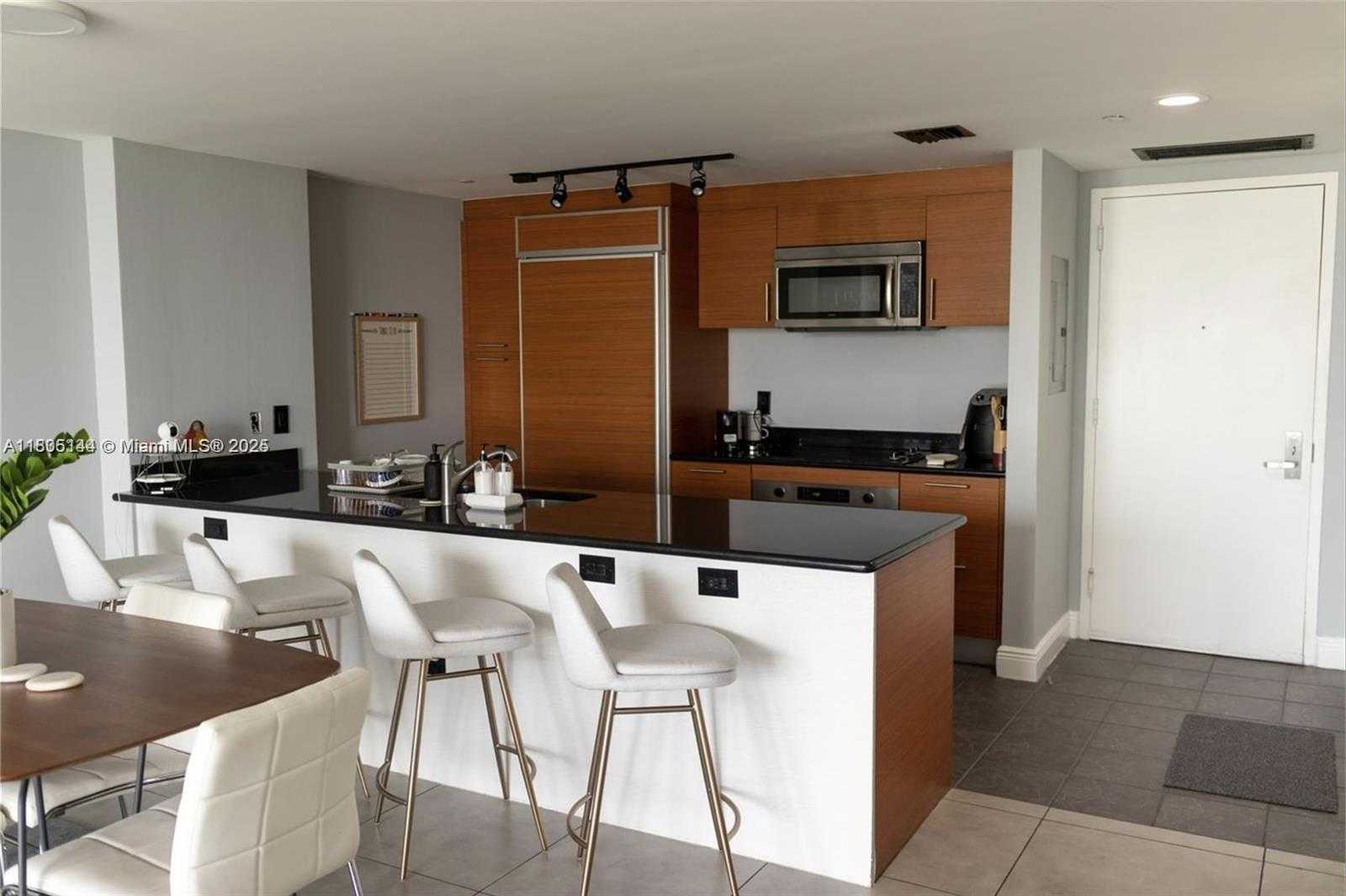 Small Image of 50 BISCAYNE BLVD #2301, Miami Number 6