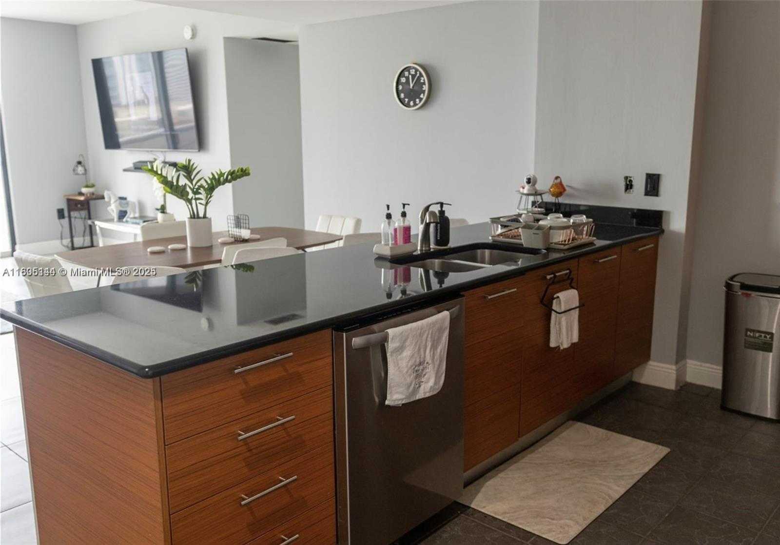 Small Image of 50 BISCAYNE BLVD #2301, Miami Number 8