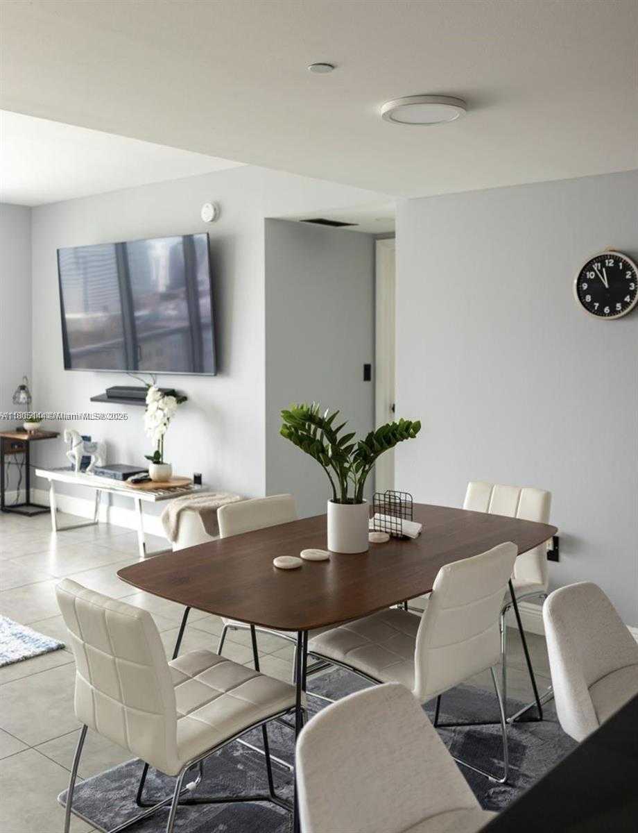 Small Image of 50 BISCAYNE BLVD #2301, Miami Number 9