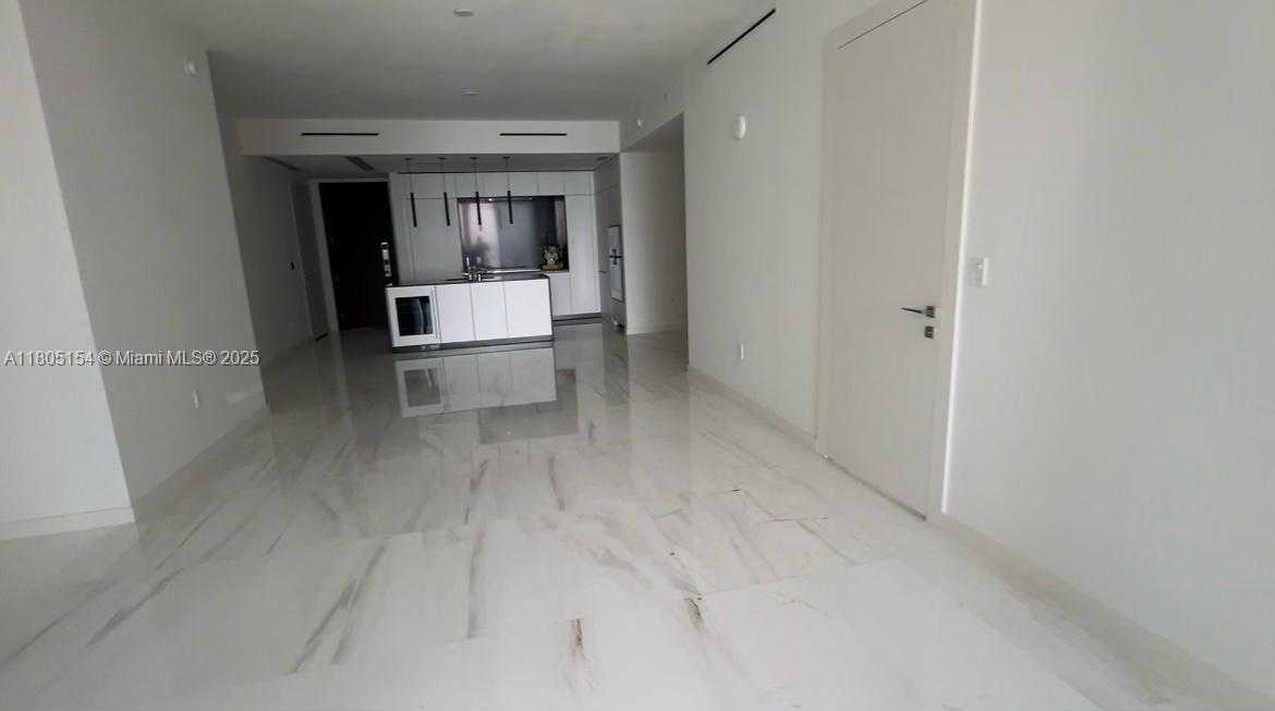 Small Image of 300 BISCAYNE BLVD WAY #1805, Miami Number 12