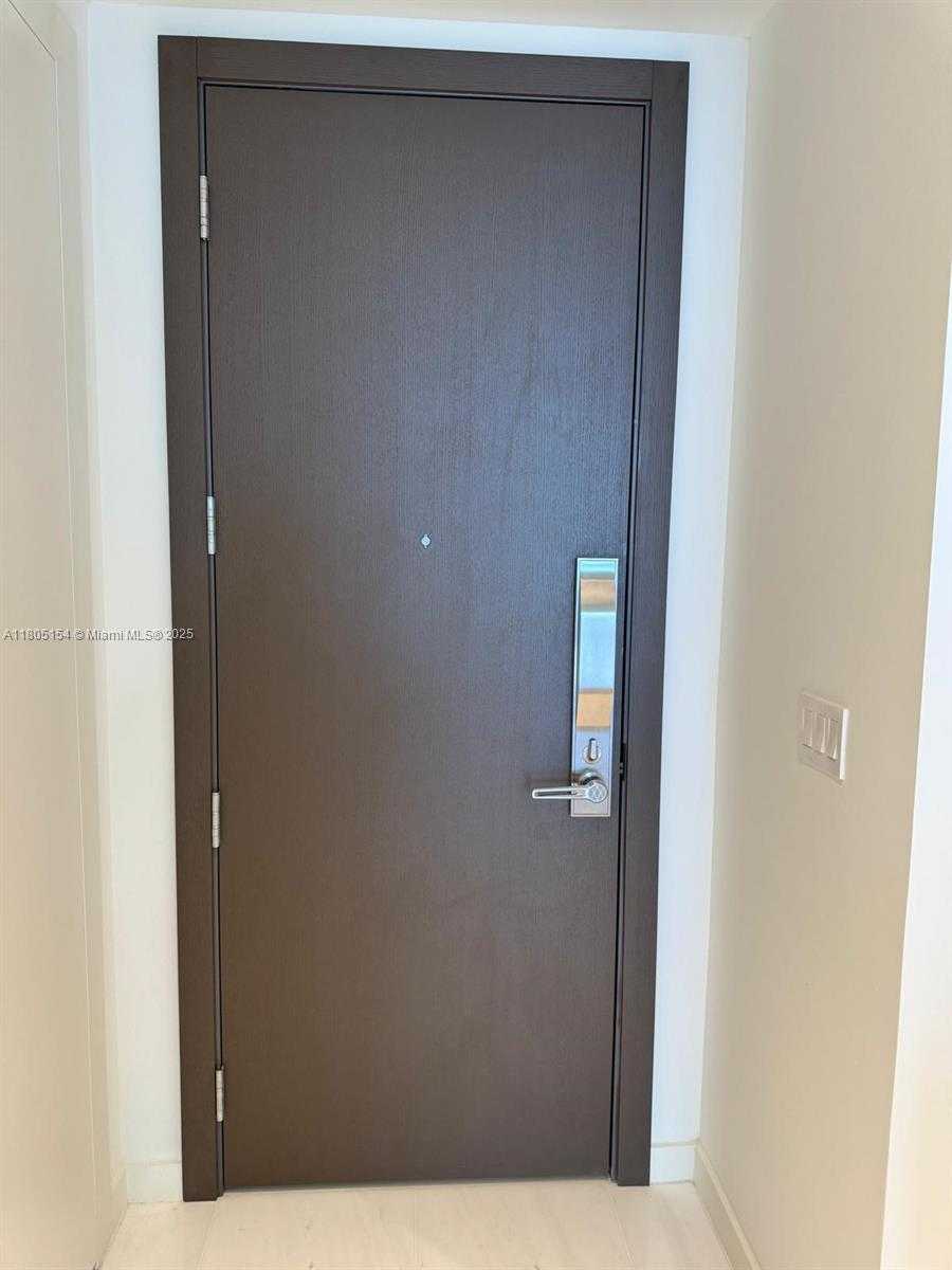 Small Image of 300 BISCAYNE BLVD WAY #1805, Miami Number 14