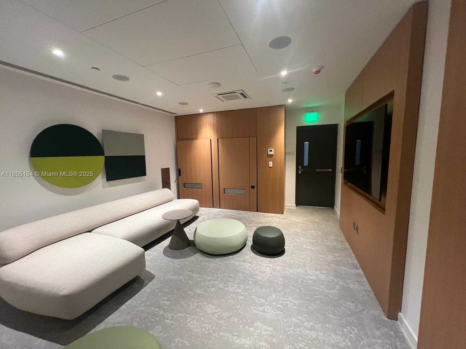 Small Image of 300 BISCAYNE BLVD WAY #1805, Miami Number 30