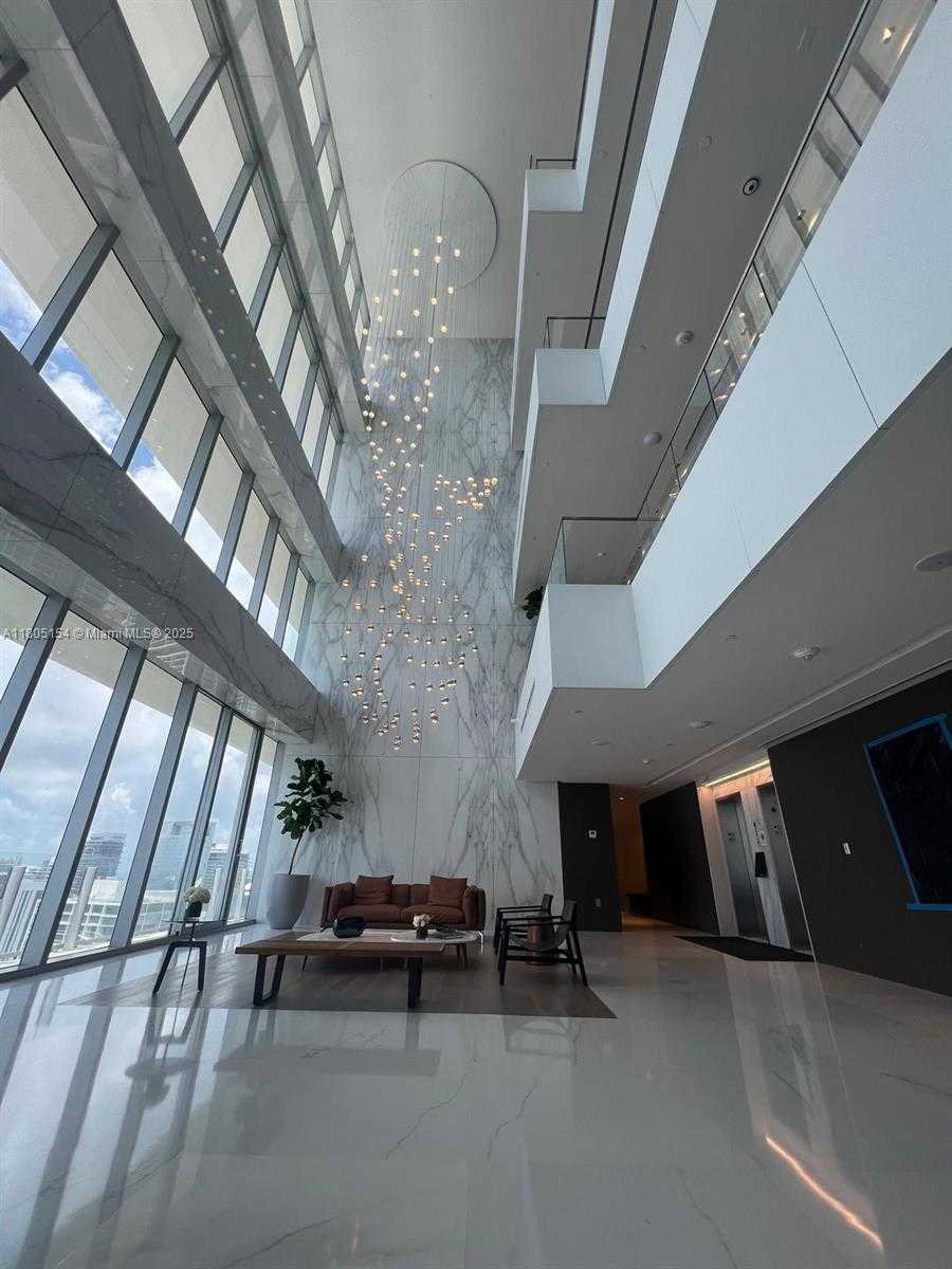 Small Image of 300 BISCAYNE BLVD WAY #1805, Miami Number 33