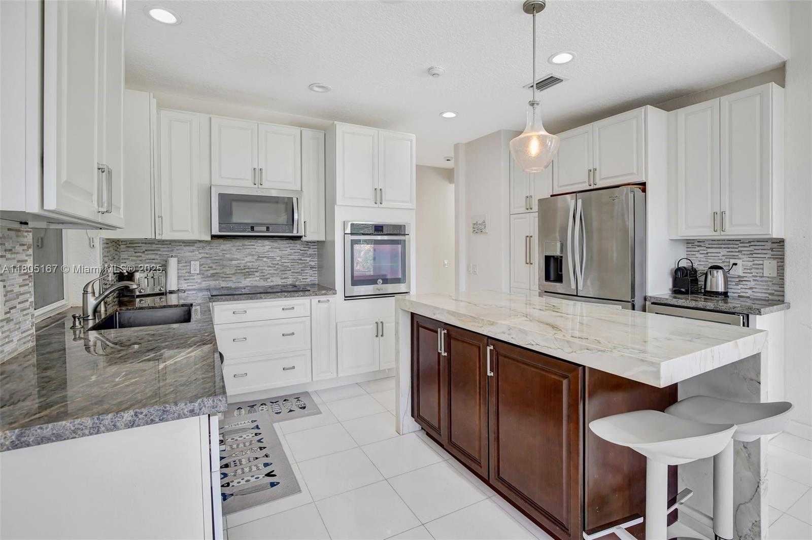 Small Image of 2651 OAKMONT, Weston Number 12