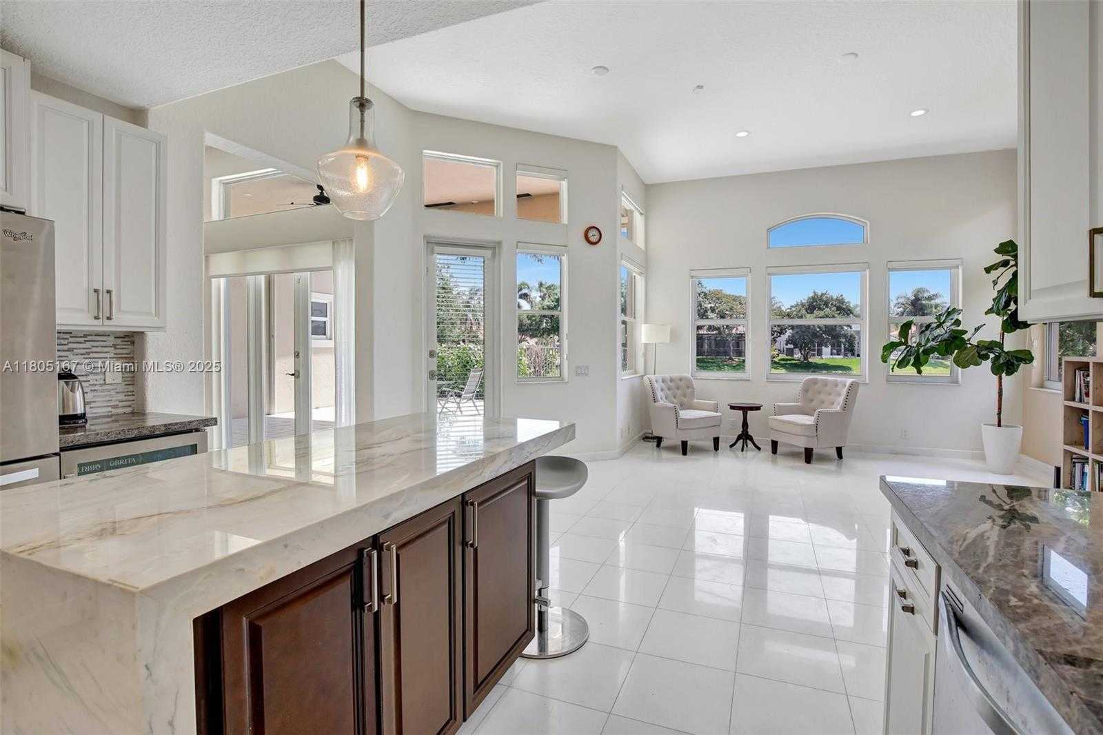 Small Image of 2651 OAKMONT, Weston Number 14