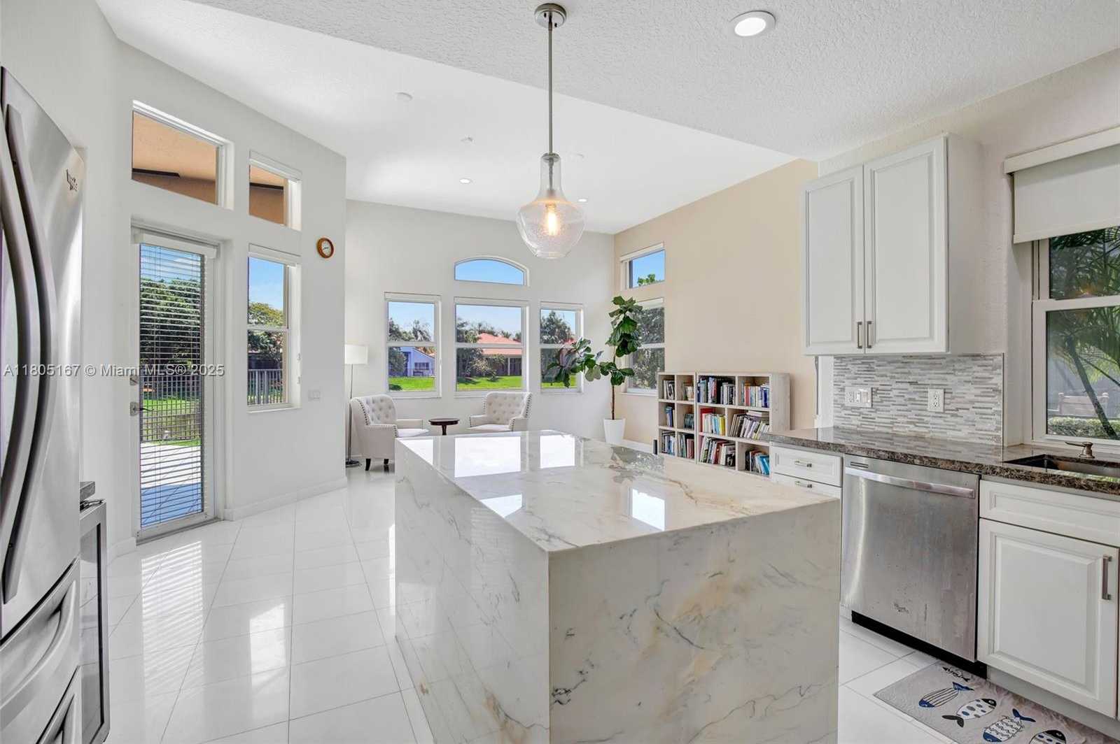 Small Image of 2651 OAKMONT, Weston Number 15