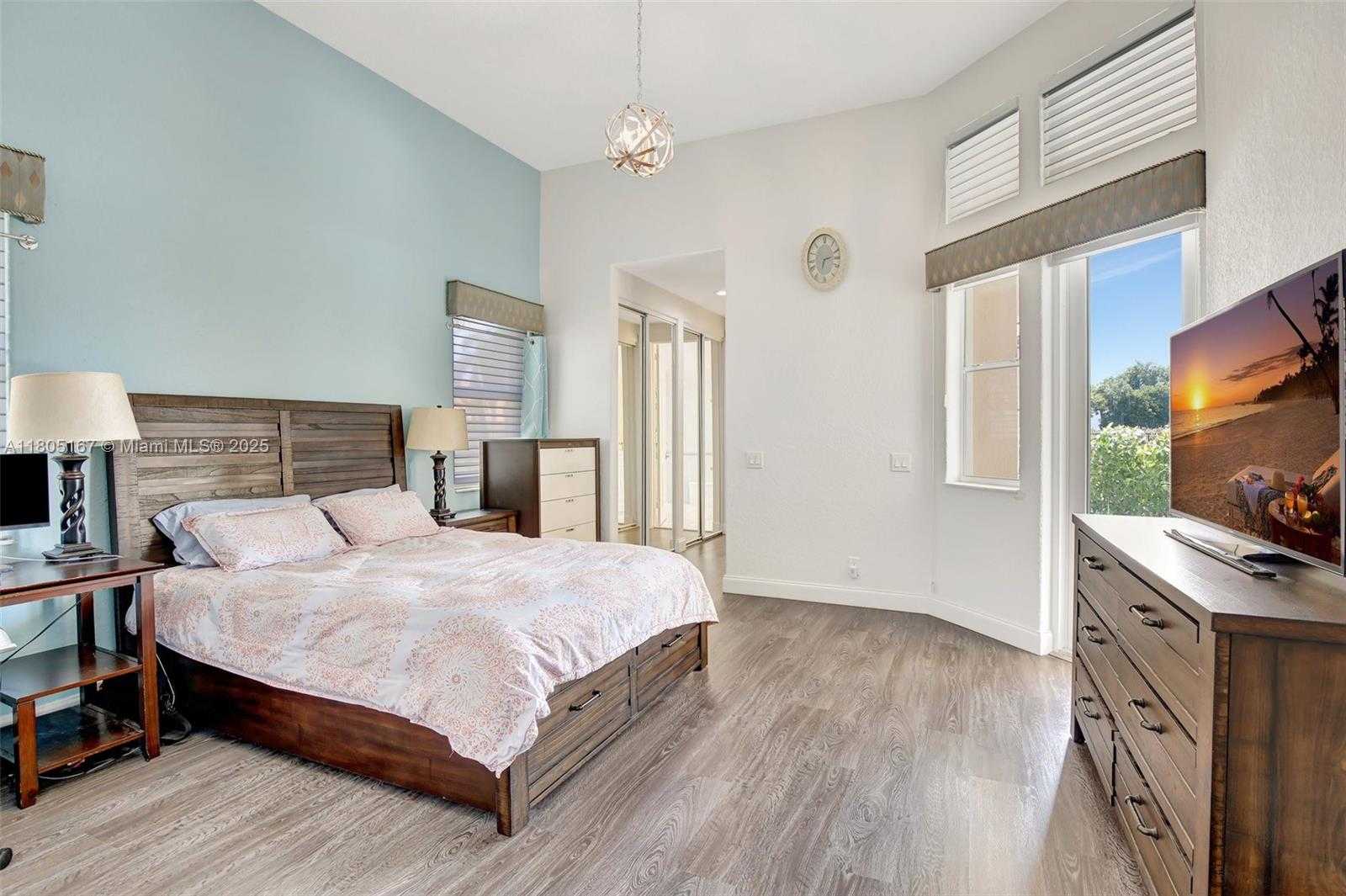 Small Image of 2651 OAKMONT, Weston Number 20