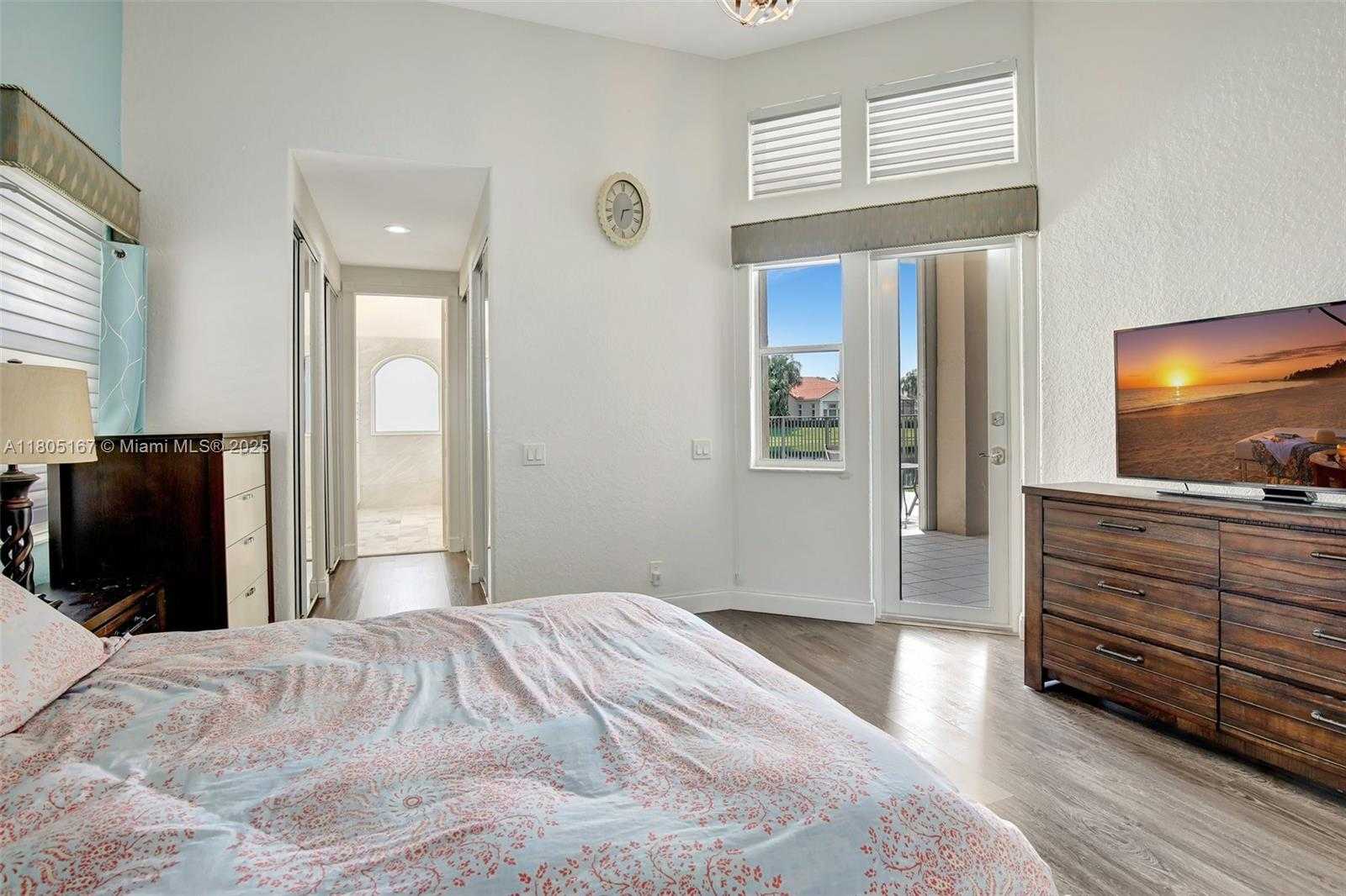 Small Image of 2651 OAKMONT, Weston Number 21