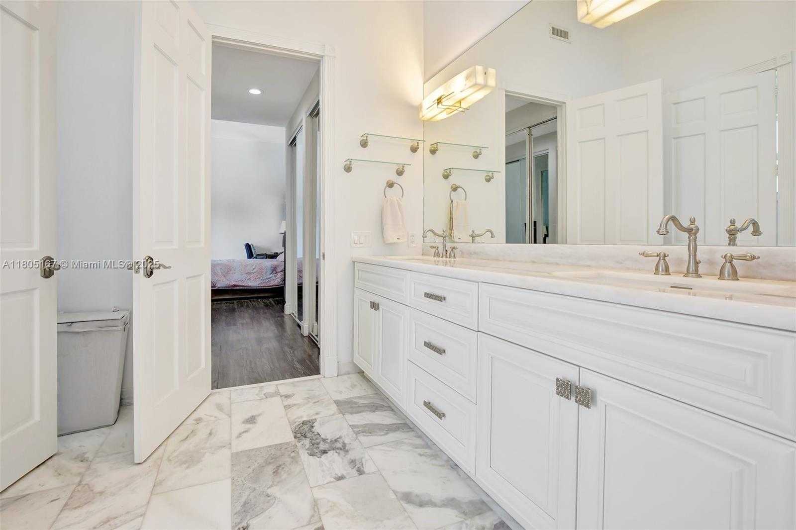 Small Image of 2651 OAKMONT, Weston Number 25