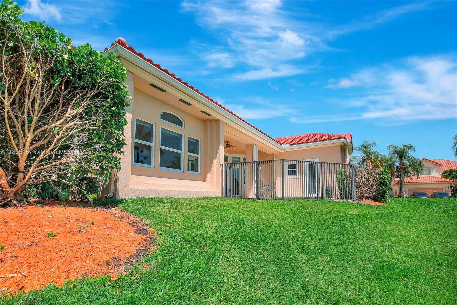 Small Image of 2651 OAKMONT, Weston Number 38