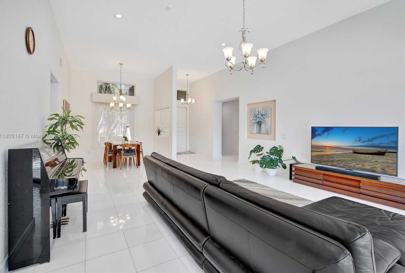 Small Image of 2651 OAKMONT, Weston Number 9