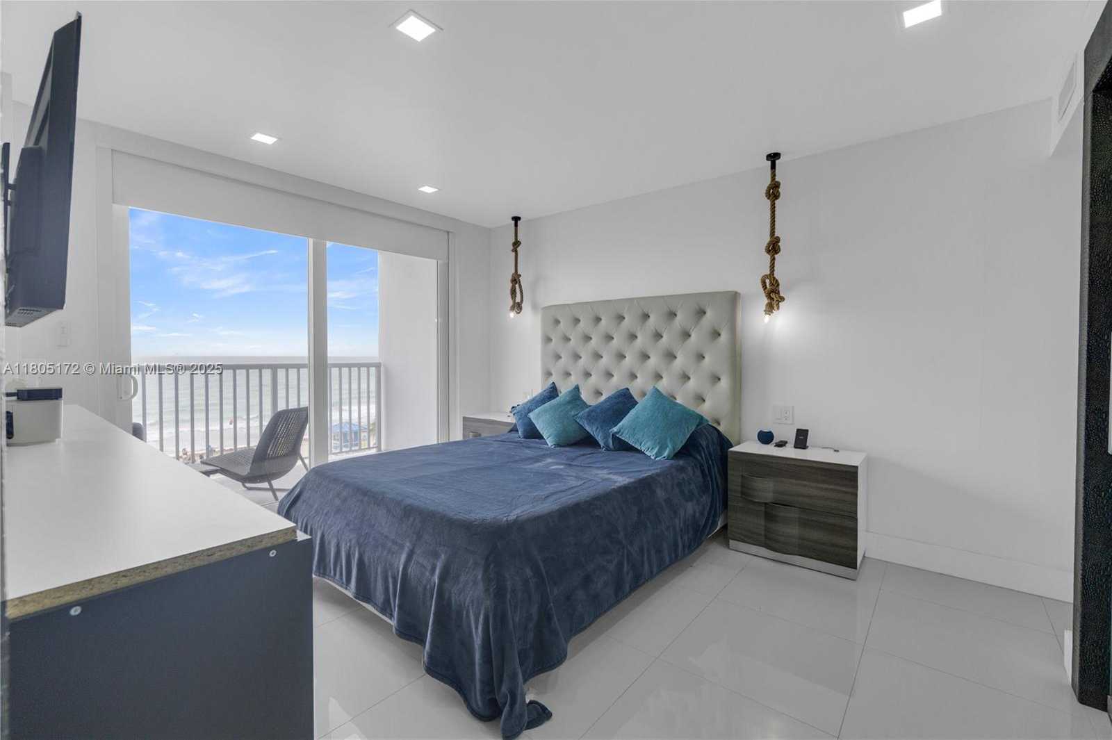 Small Image of 400 NORTH SURF RD #504, Hollywood Number 6