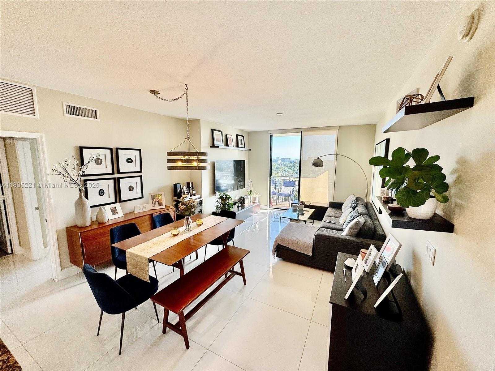 Small Image of 888 SOUTH DOUGLAS RD #1210, Coral Gables Number 10