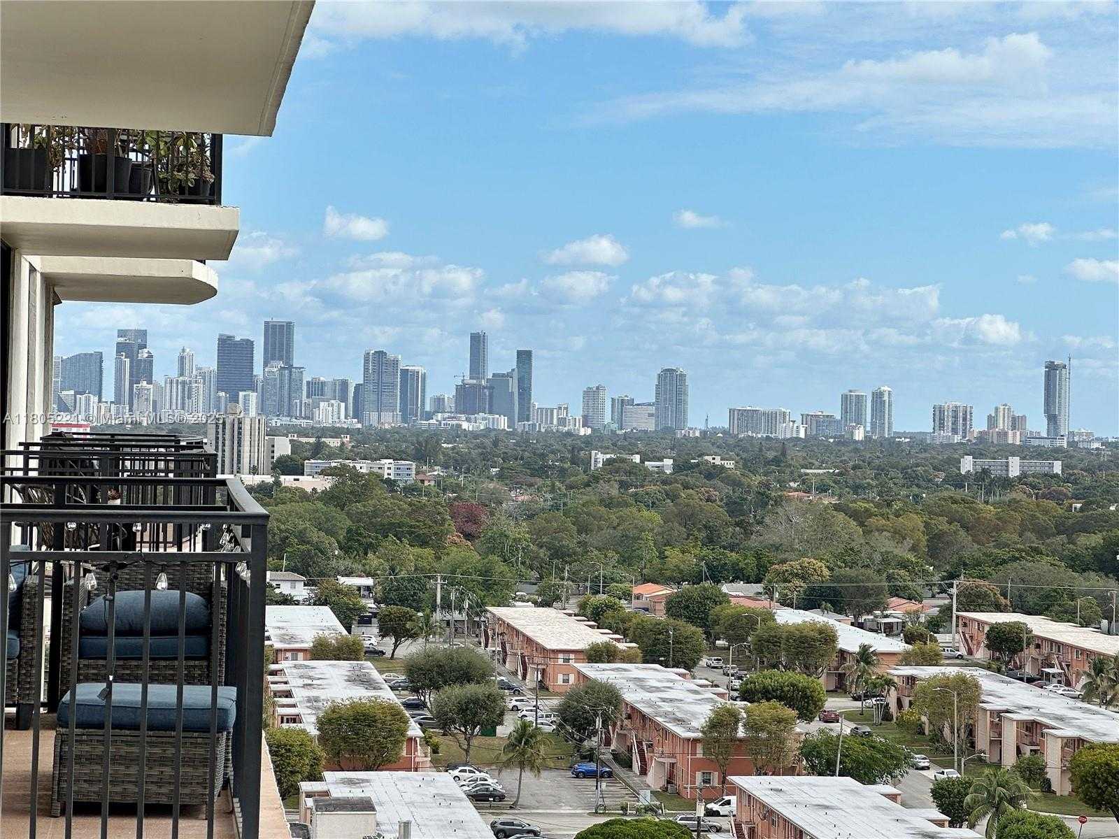 Small Image of 888 SOUTH DOUGLAS RD #1210, Coral Gables Number 22