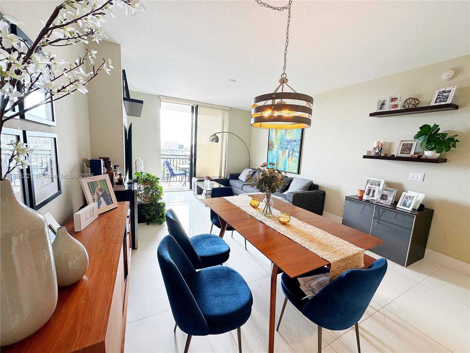 Small Image of 888 SOUTH DOUGLAS RD #1210, Coral Gables Number 4