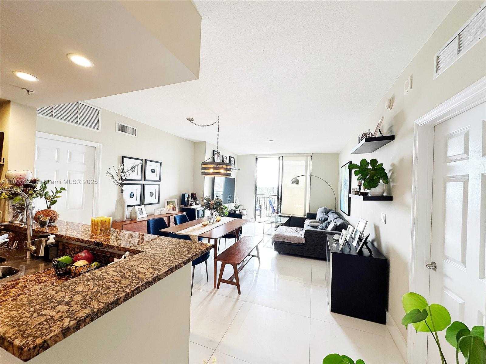 Small Image of 888 SOUTH DOUGLAS RD #1210, Coral Gables Number 5
