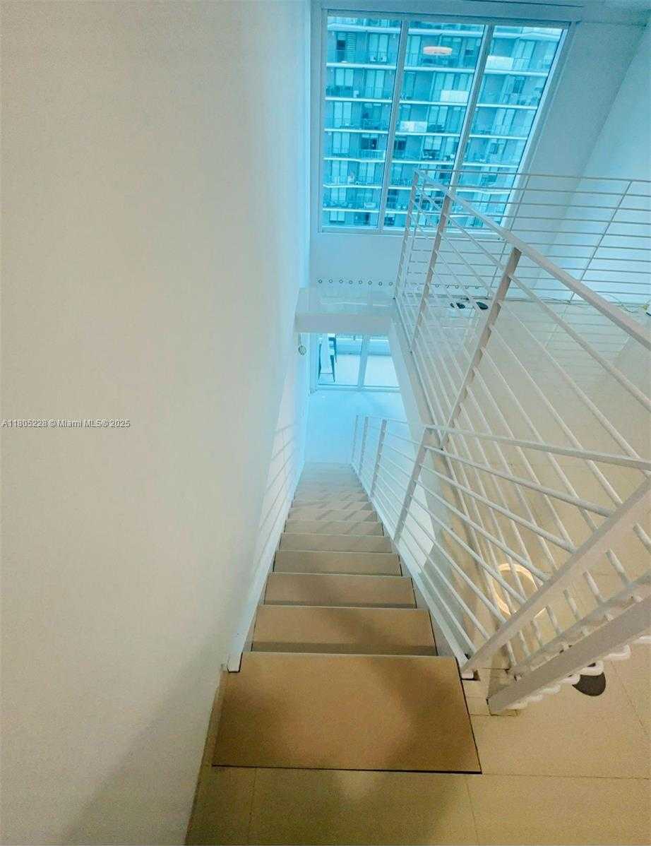 Small Image of 60 SOUTH WEST 13TH ST #2618, Miami Number 16