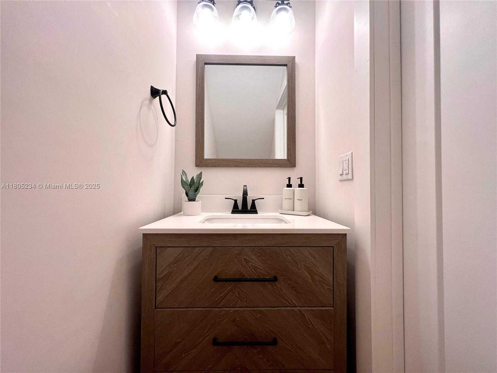 Small Image of 8753 SOUTH WEST 34TH ST #1, Miami Number 10