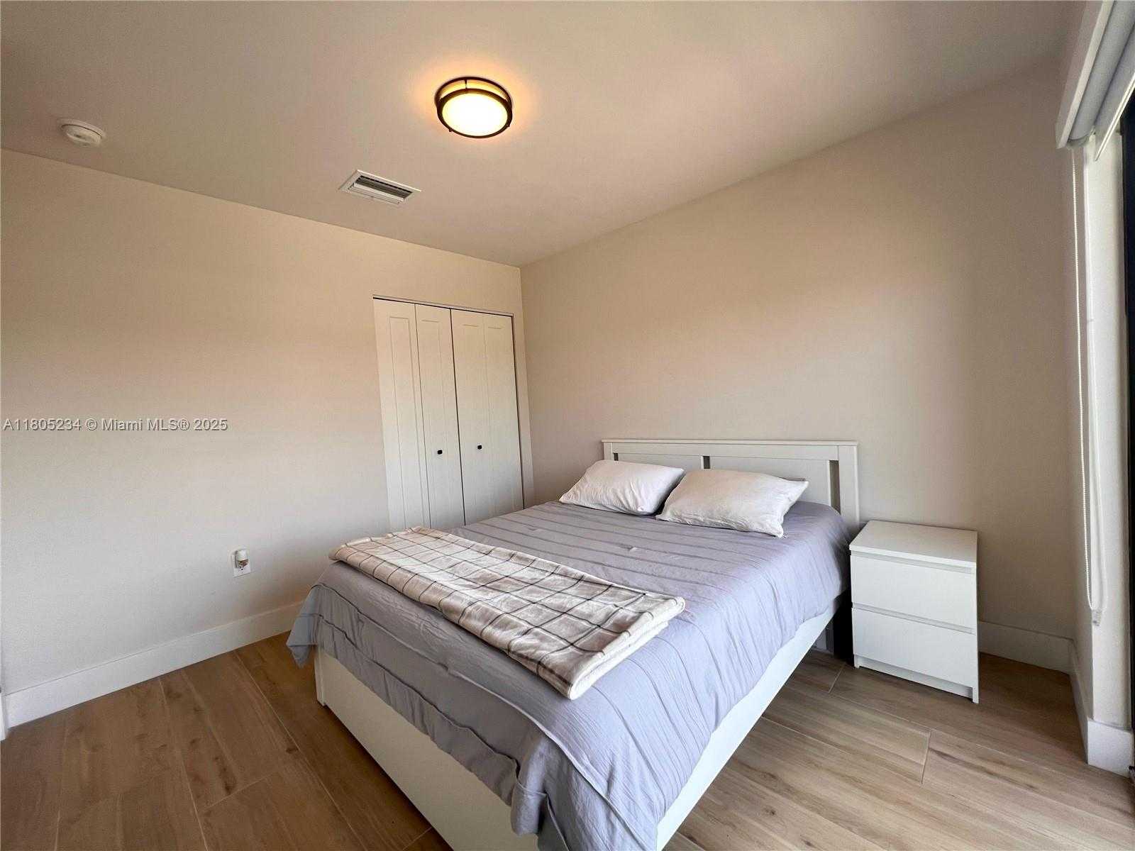 Small Image of 8753 SOUTH WEST 34TH ST #1, Miami Number 12