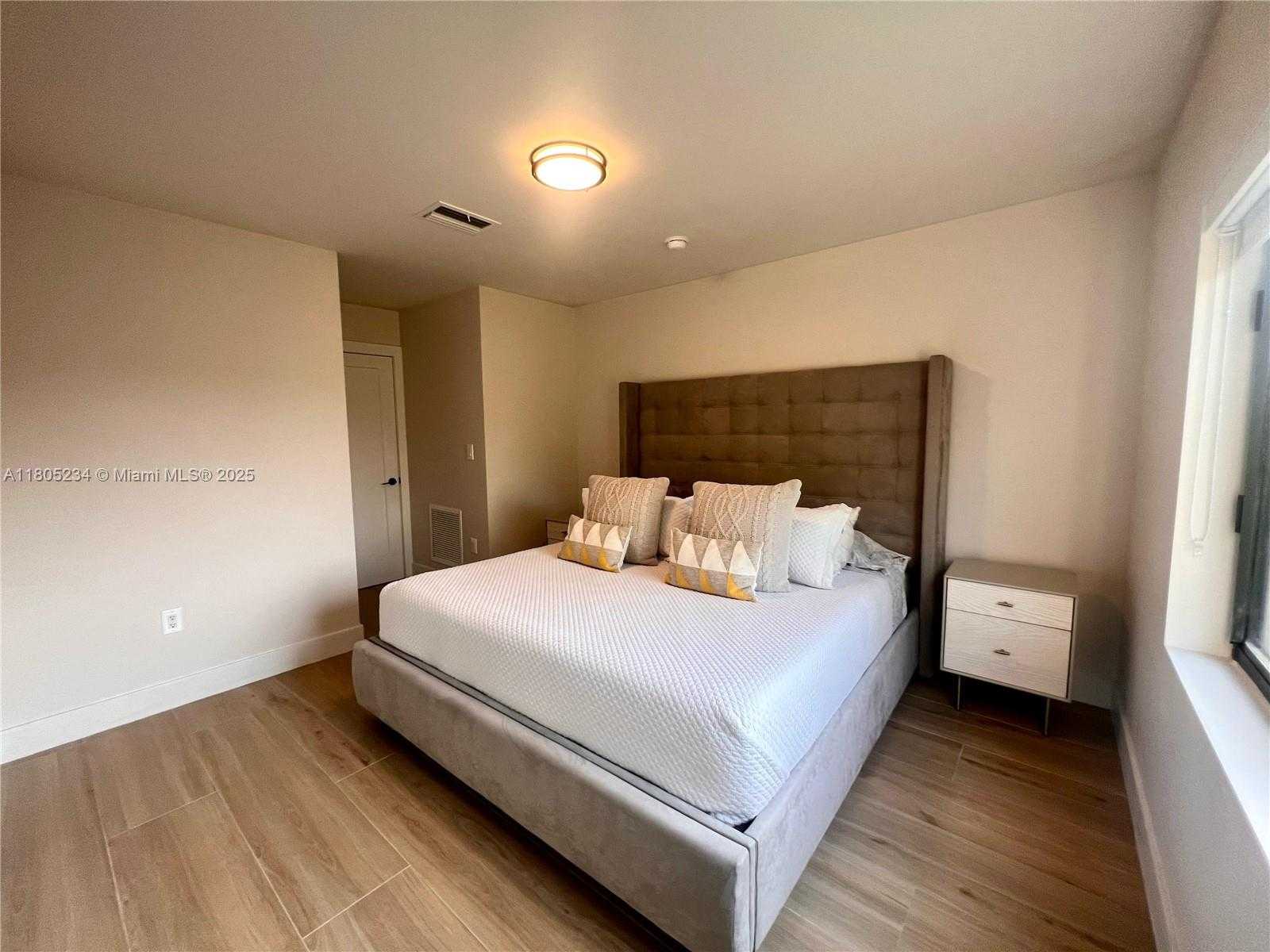 Small Image of 8753 SOUTH WEST 34TH ST #1, Miami Number 16