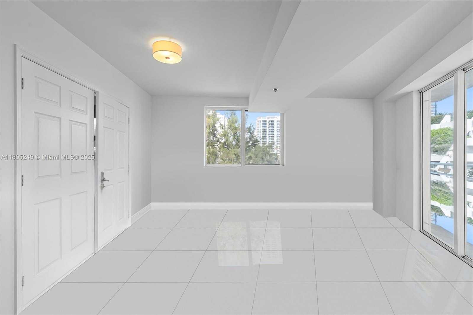 Small Image of 6362 COLLINS AVE #502, Miami Beach Number 12