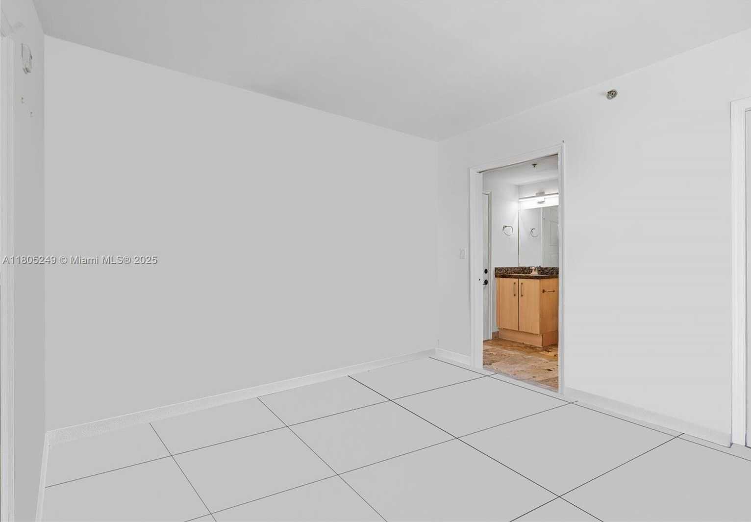 Small Image of 6362 COLLINS AVE #502, Miami Beach Number 20