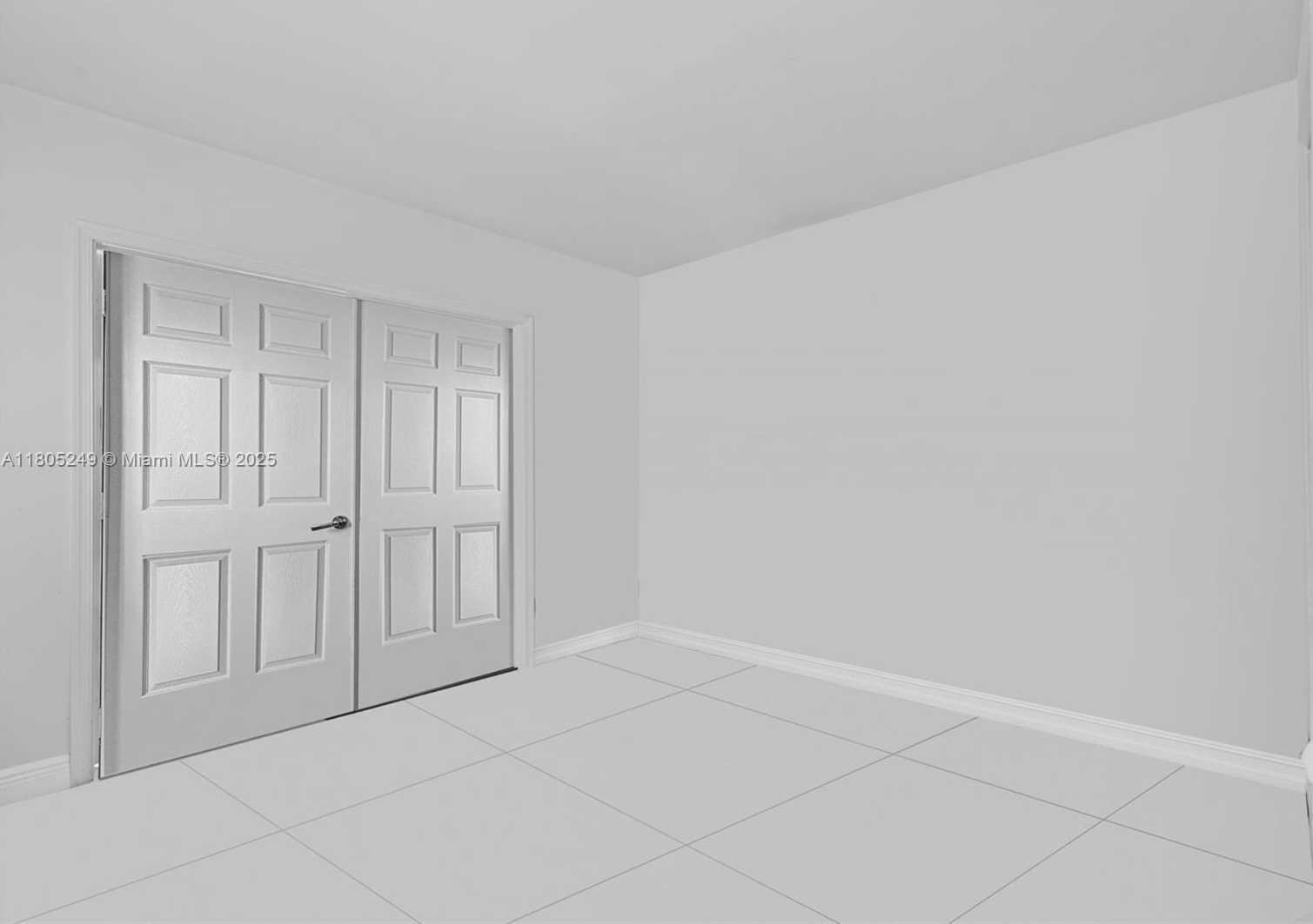 Small Image of 6362 COLLINS AVE #502, Miami Beach Number 22