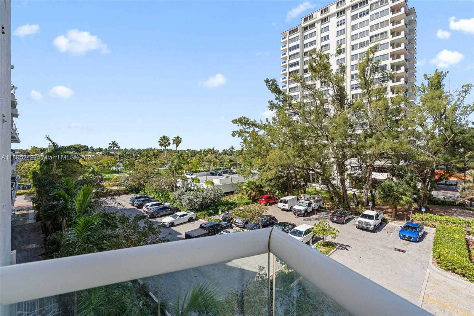 Small Image of 6362 COLLINS AVE #502, Miami Beach Number 30
