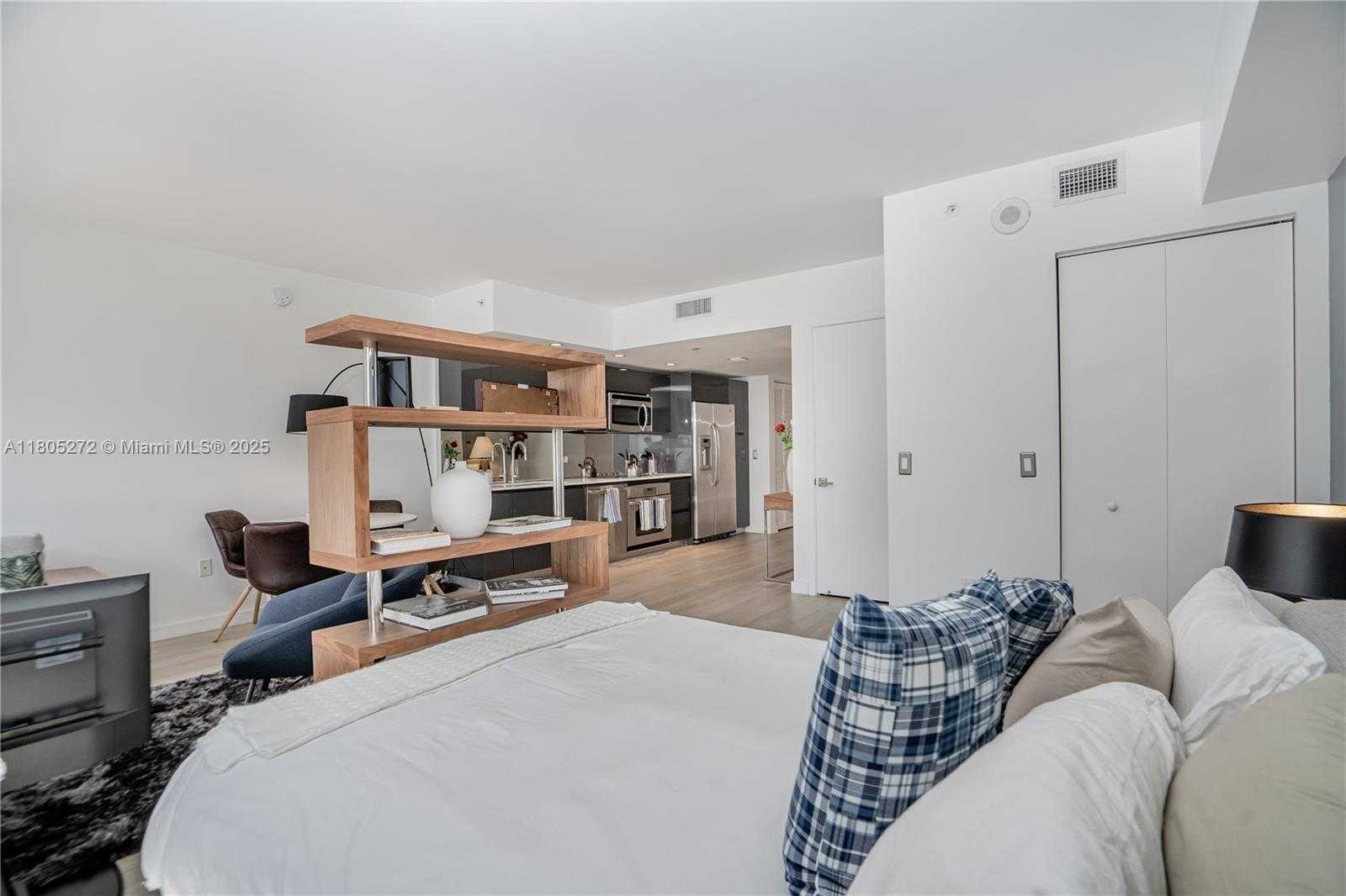 Small Image of 31 SOUTH EAST 6TH ST #2205, Miami Number 10