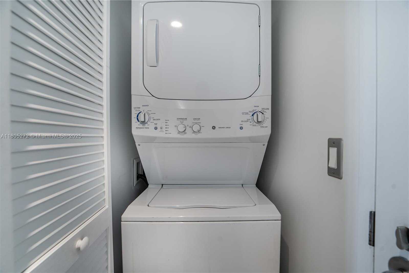 Small Image of 31 SOUTH EAST 6TH ST #2205, Miami Number 13