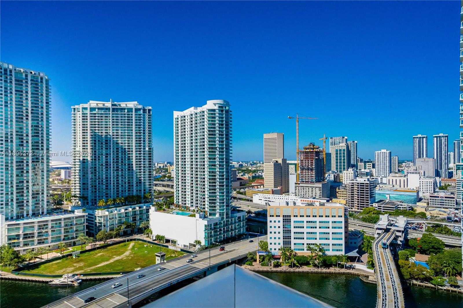 Small Image of 31 SOUTH EAST 6TH ST #2205, Miami Number 22