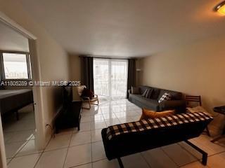 Small Image of 345 OCEAN DR #1105, Miami Beach Number 12