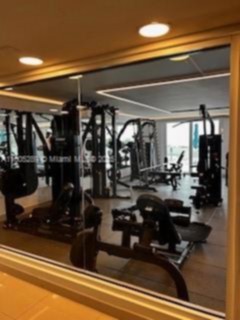 Small Image of 345 OCEAN DR #1105, Miami Beach Number 21