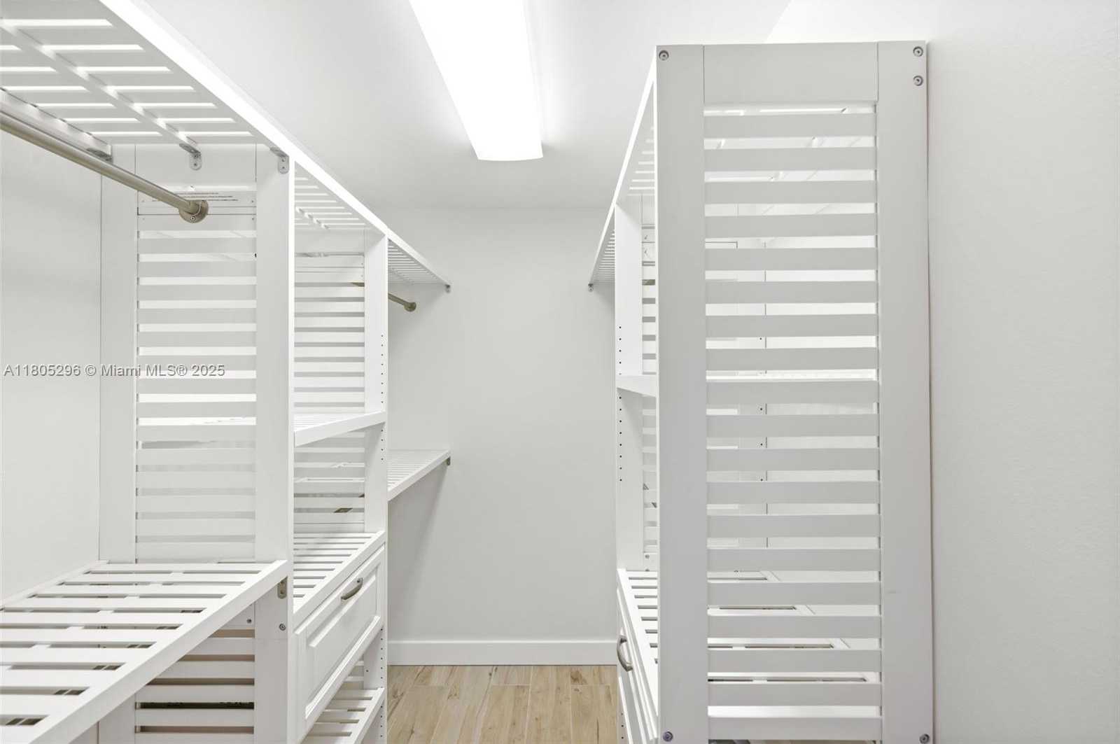 Small Image of 11600 SOUTH WEST 33RD TER, Miami Number 18