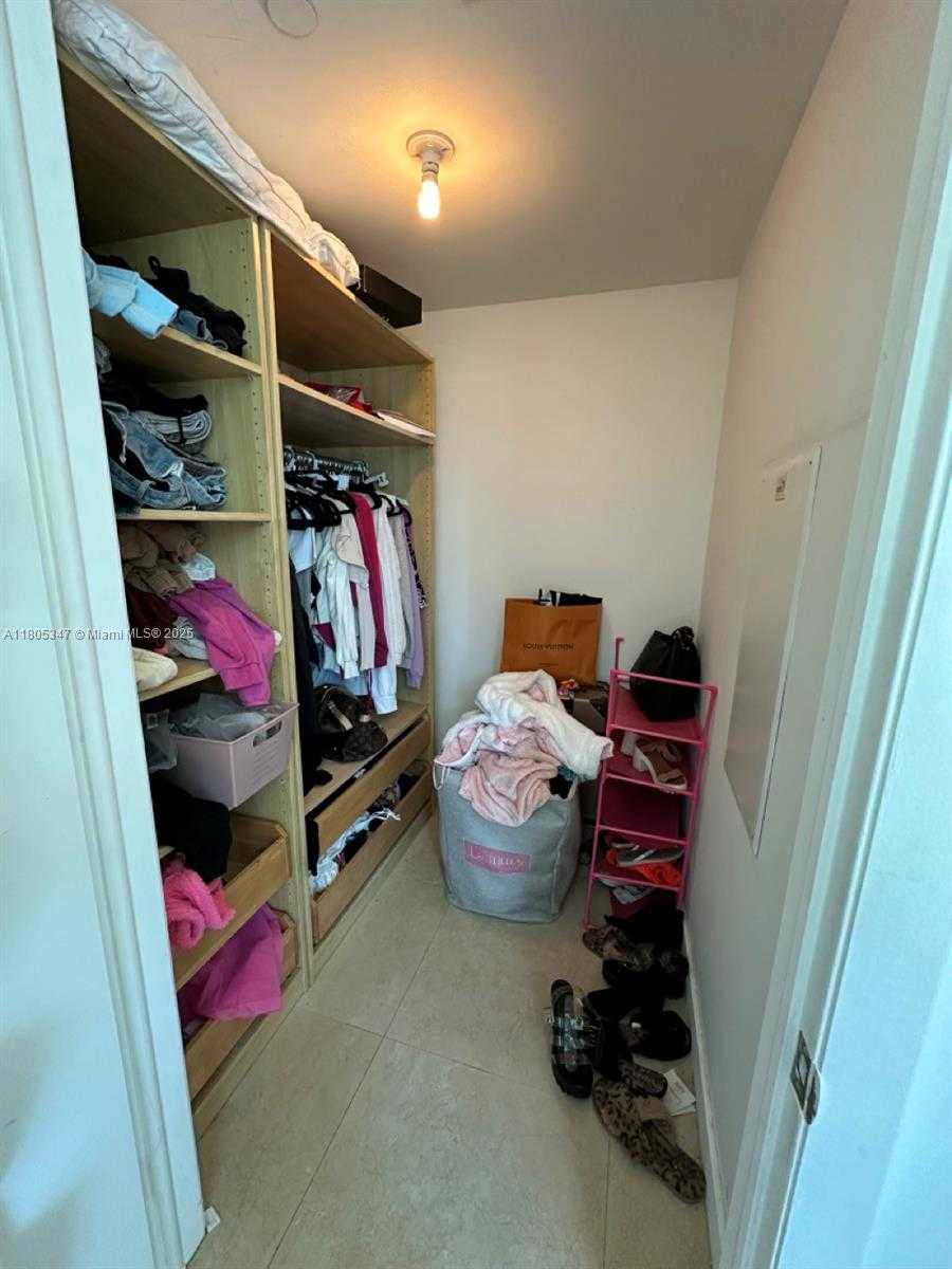 Small Image of 350 SOUTH MIAMI AVE #1412, Miami Number 14