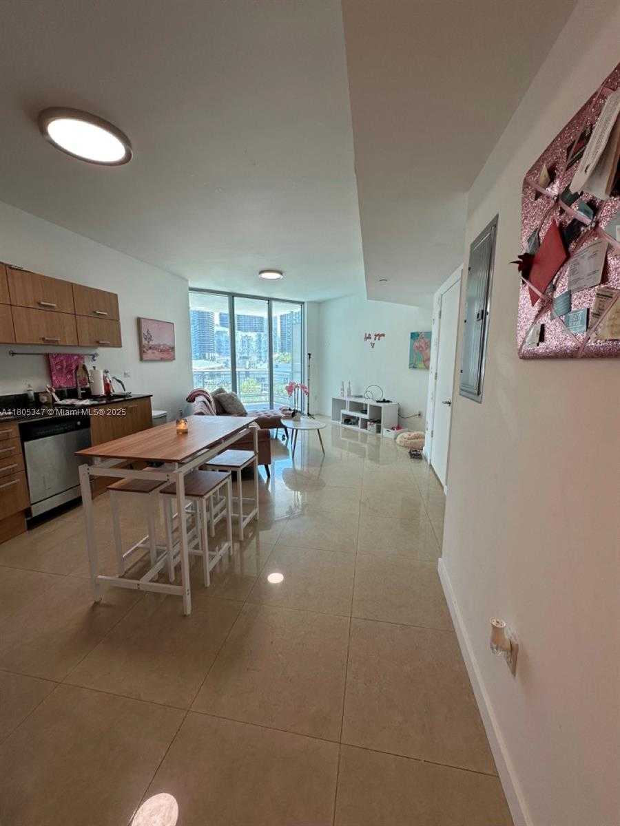 Small Image of 350 SOUTH MIAMI AVE #1412, Miami Number 3