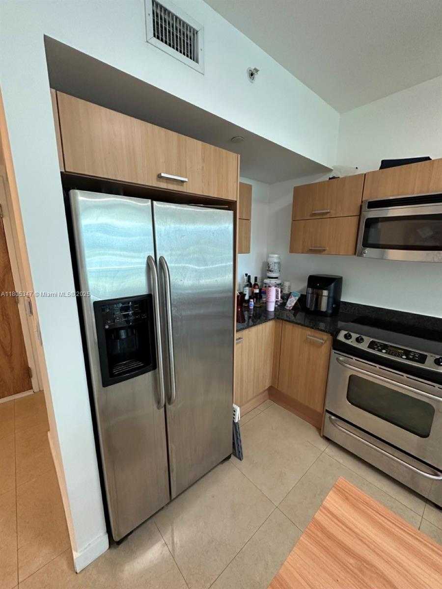 Small Image of 350 SOUTH MIAMI AVE #1412, Miami Number 4