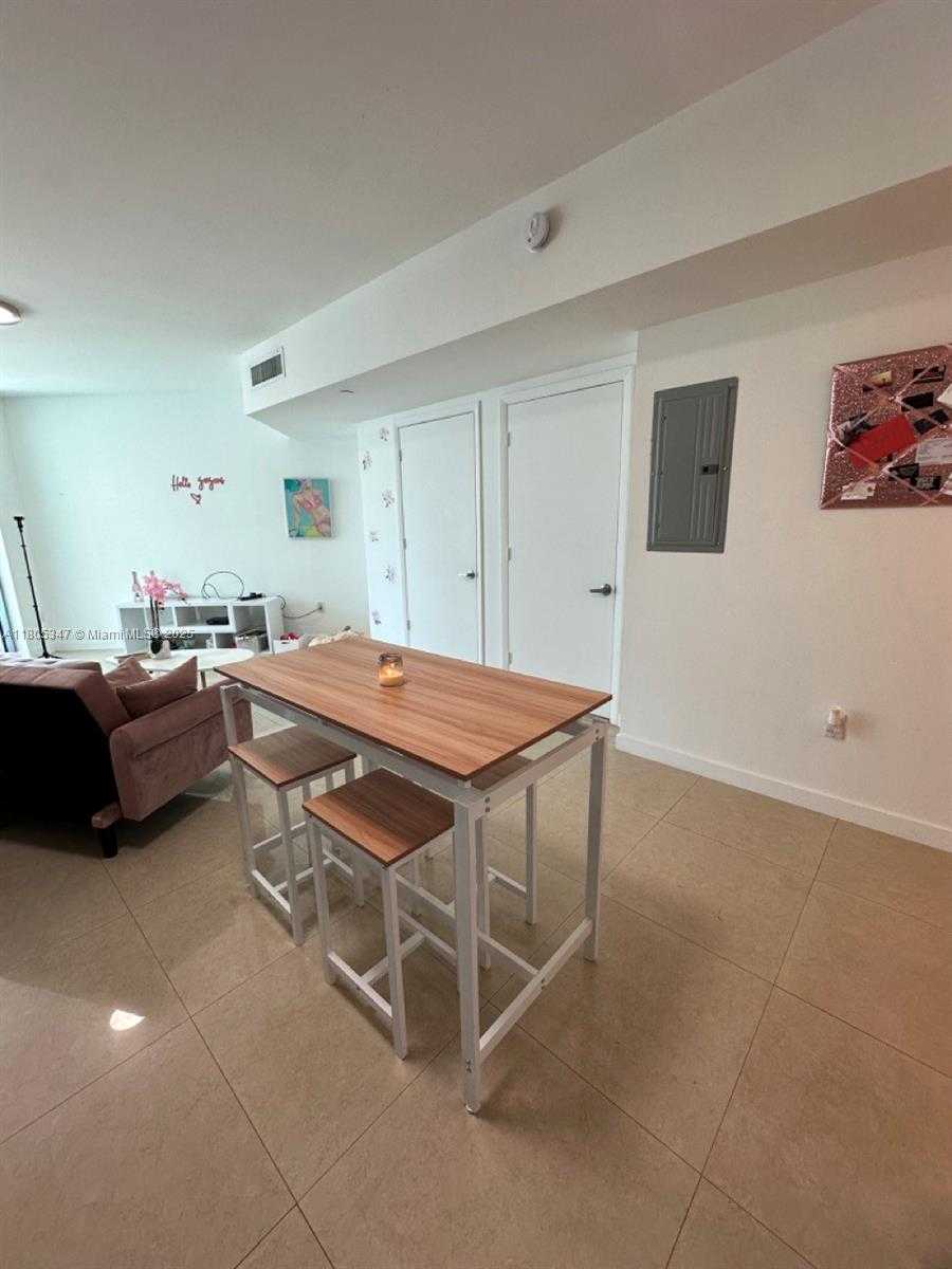 Small Image of 350 SOUTH MIAMI AVE #1412, Miami Number 8