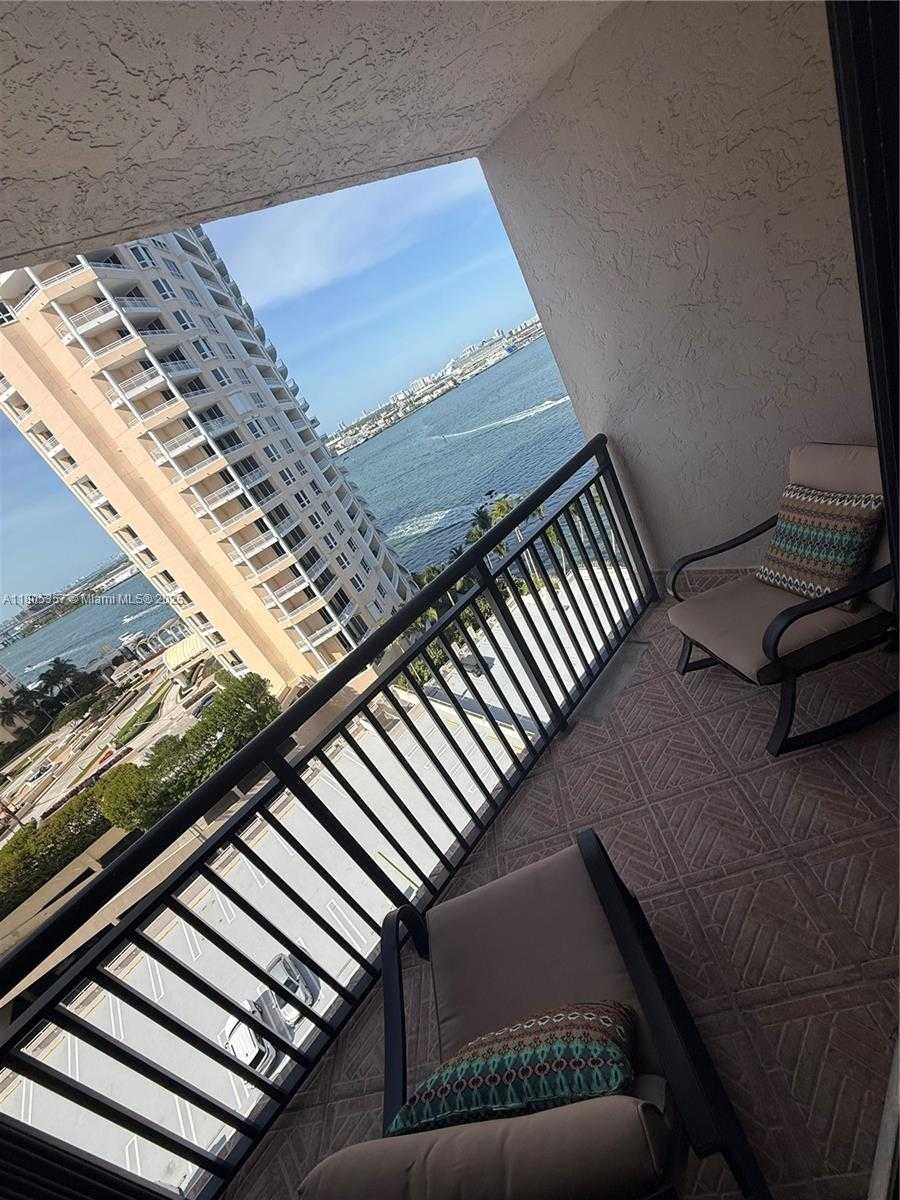 Small Image of 540 BRICKELL KEY DR #1422, Miami Number 15