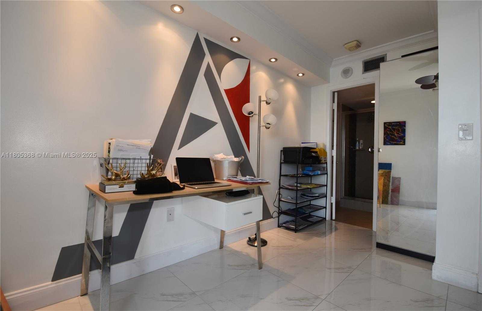 Small Image of 3731 NORTH COUNTRY CLUB DR #1024, Aventura Number 17