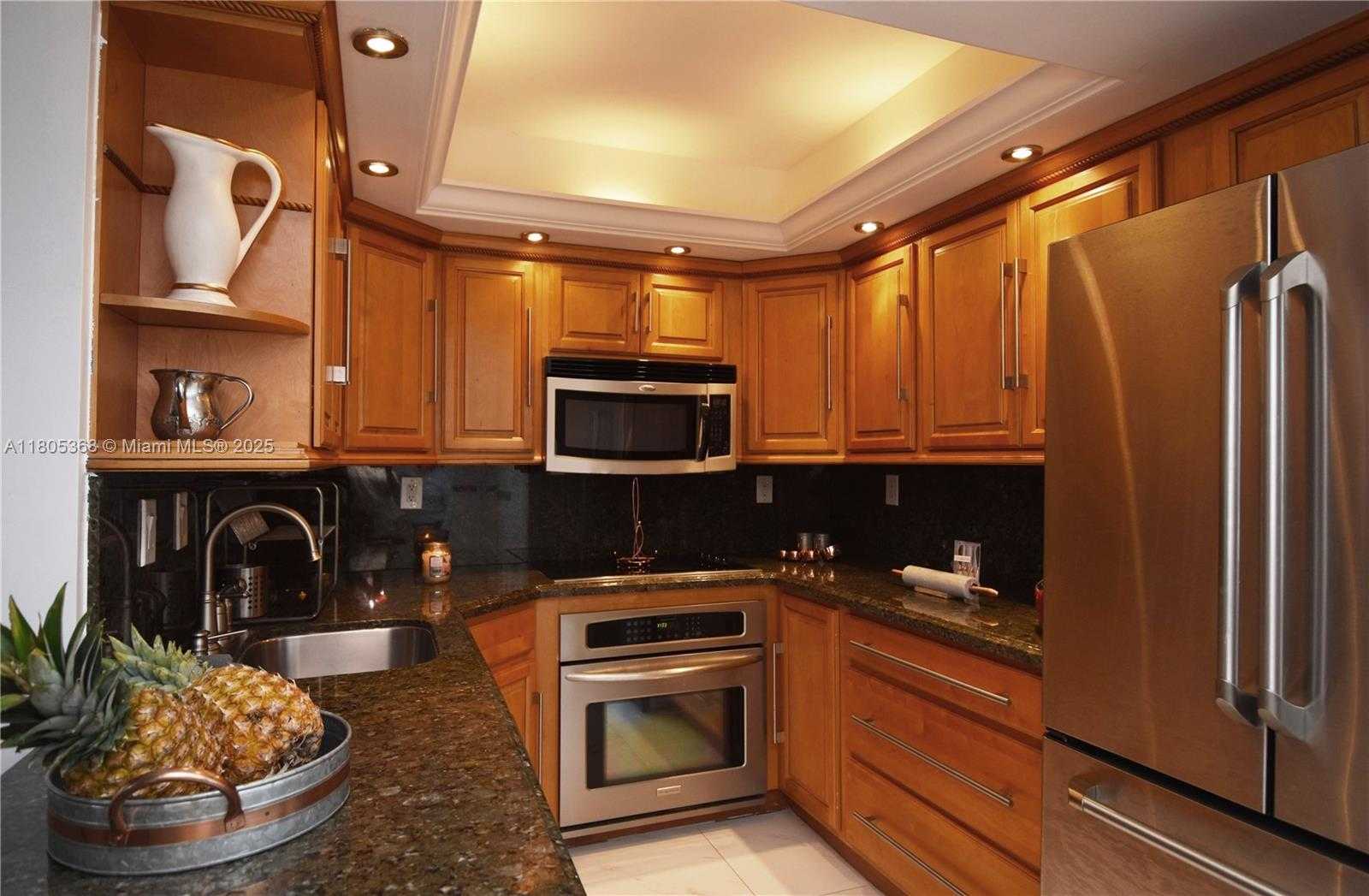 Small Image of 3731 NORTH COUNTRY CLUB DR #1024, Aventura Number 37