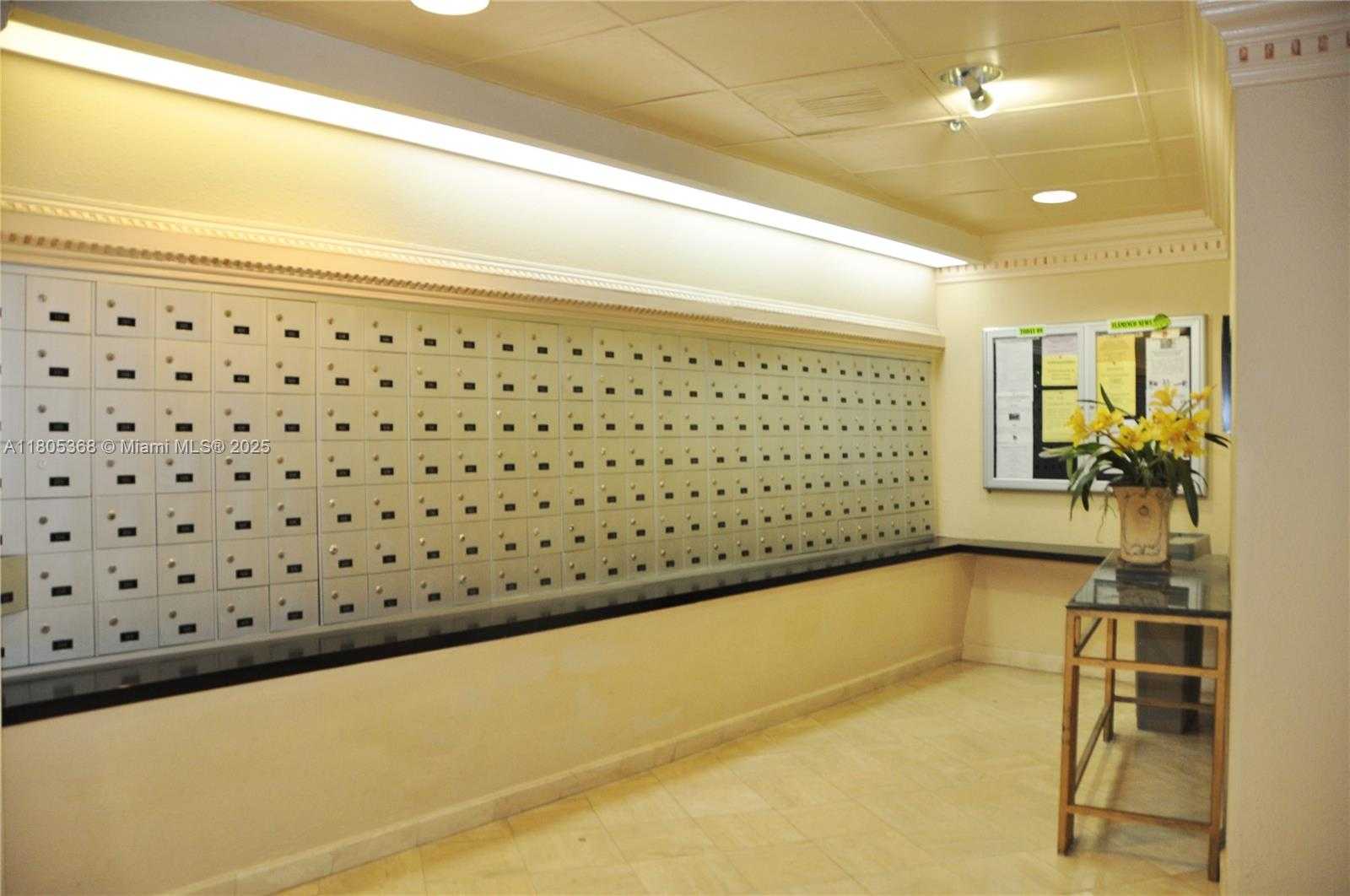 Small Image of 3731 NORTH COUNTRY CLUB DR #1024, Aventura Number 47