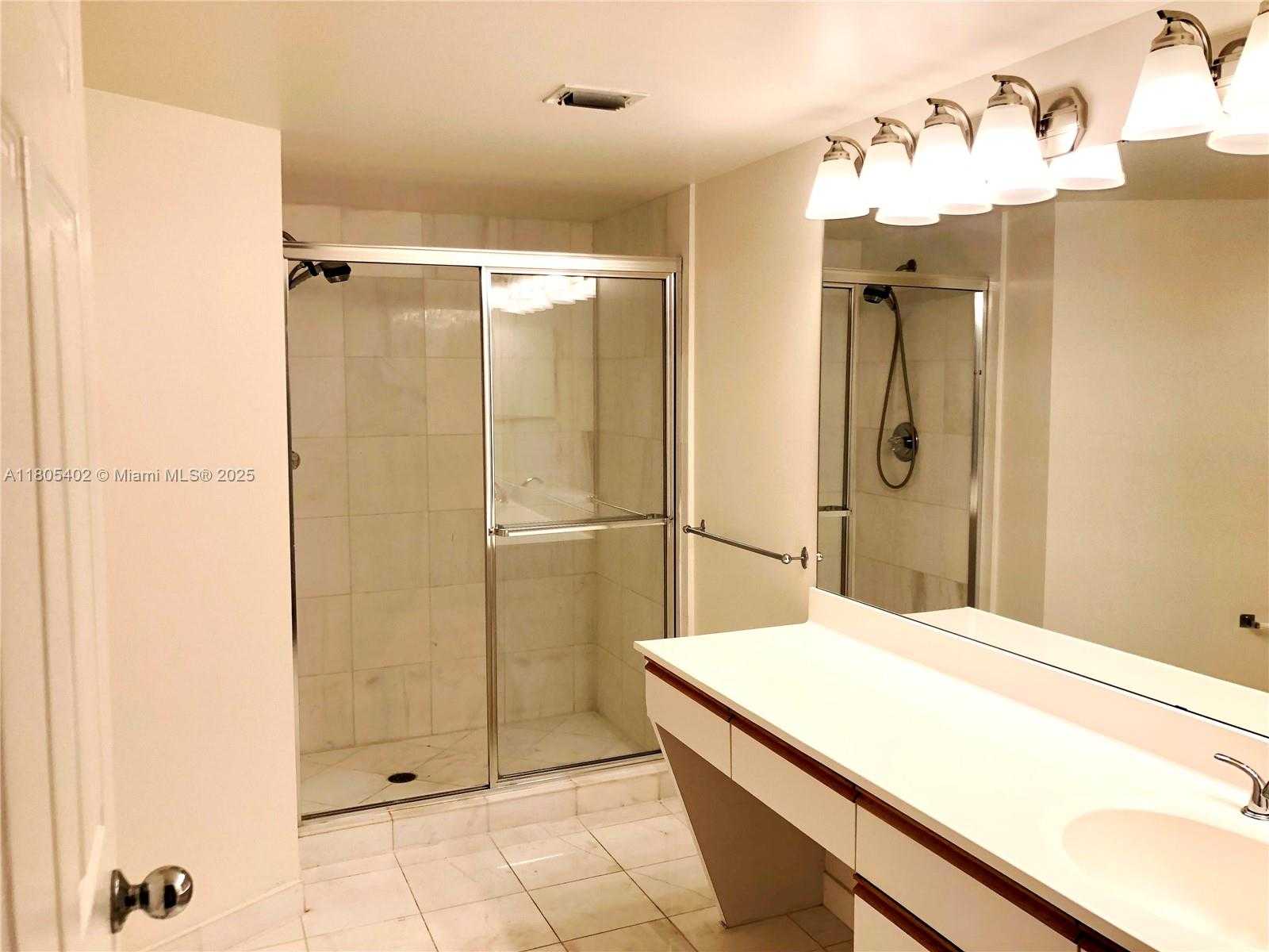 Small Image of 3530 MYSTIC POINTE DR #3104, Aventura Number 15