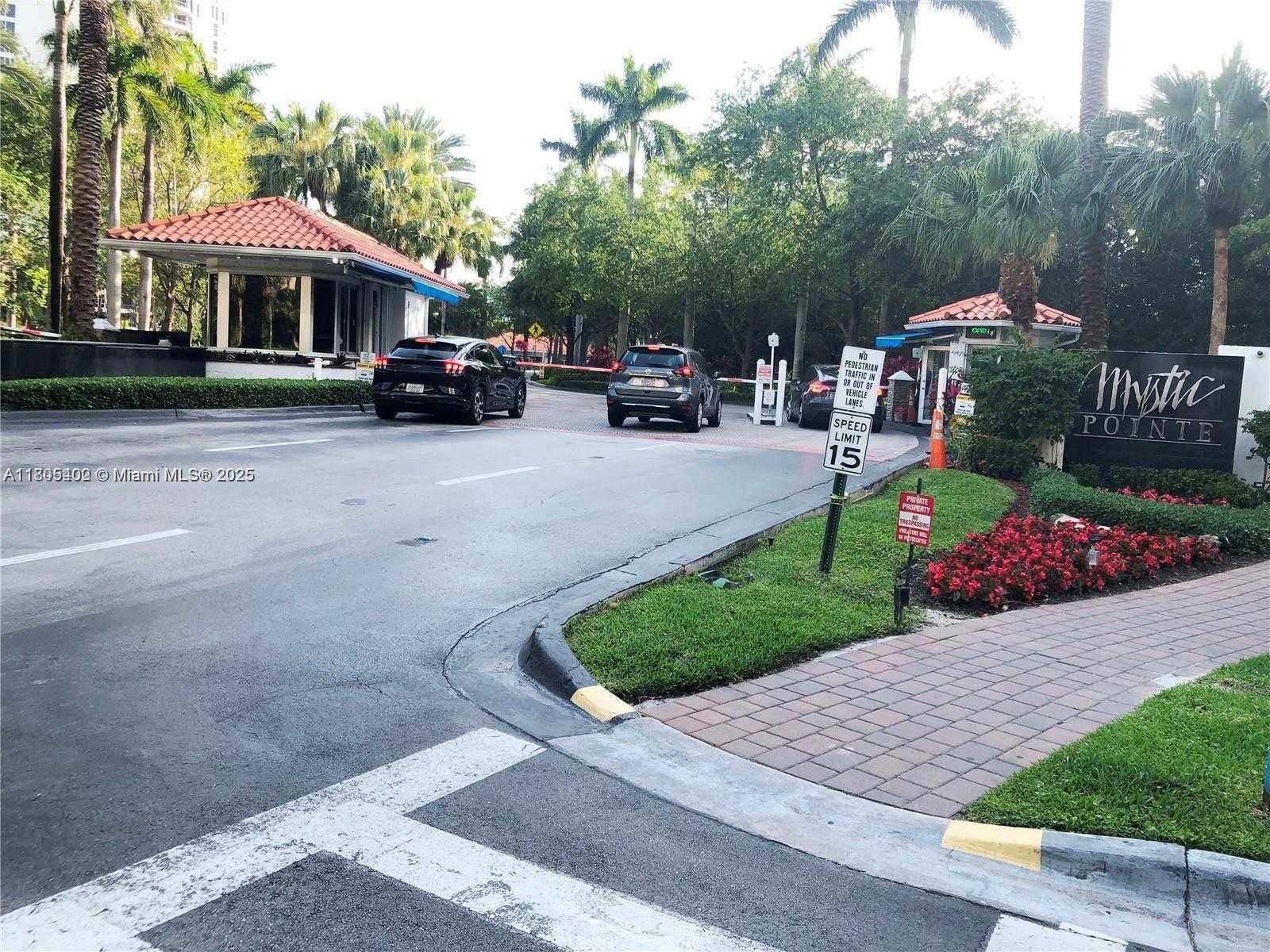Small Image of 3530 MYSTIC POINTE DR #3104, Aventura Number 18