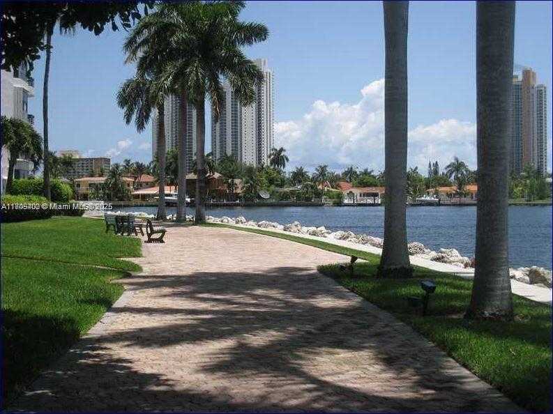 Small Image of 3530 MYSTIC POINTE DR #3104, Aventura Number 21